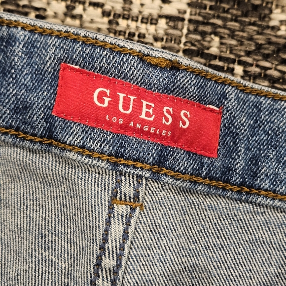 Guess - Picture 4 of 5